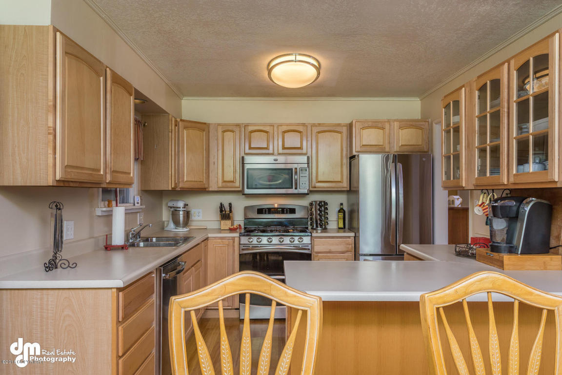 3621 Amber Bay Loop, Anchorage, AK 99515