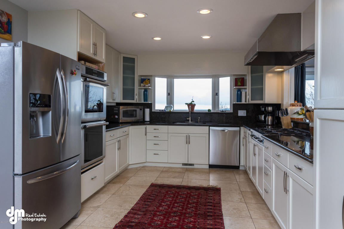 9900Prospect Dr, Anchorage, United States 99516
