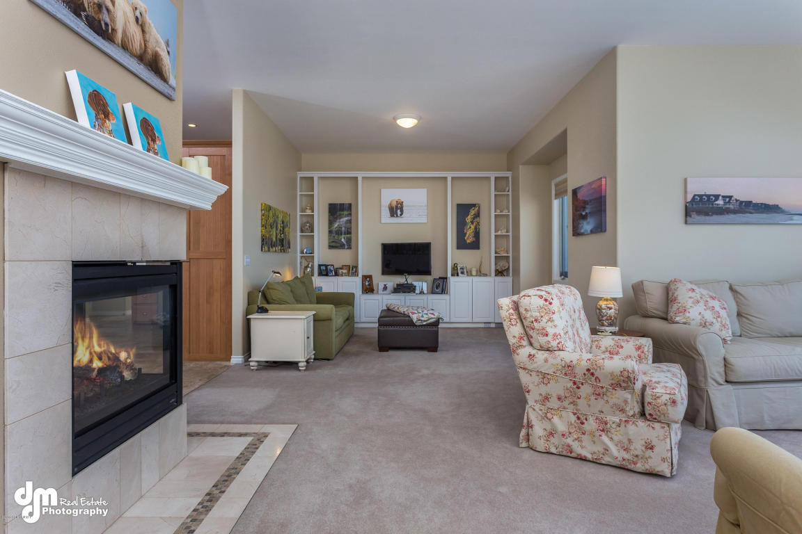 10981Glazanof Dr, Anchorage, United States 99516