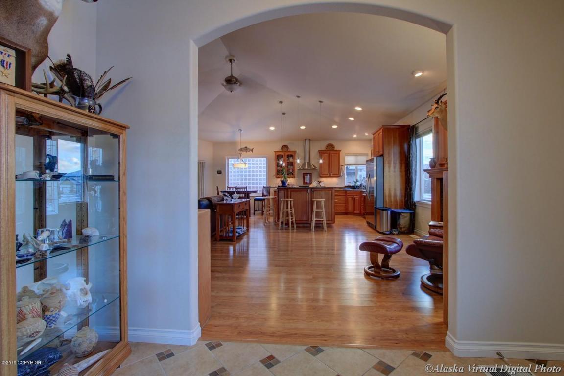 11437 Tulin Park Loop, Anchorage, AK 99516