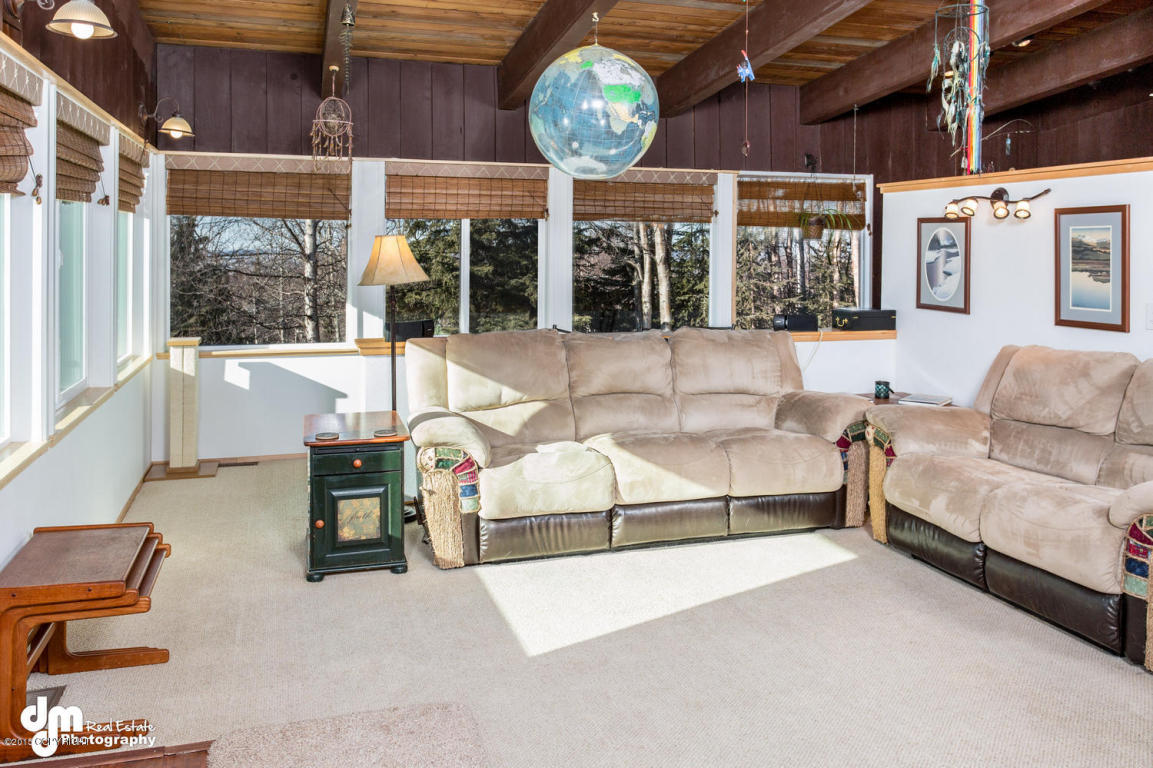 6450 O'Malley Road, Anchorage, AK 99516