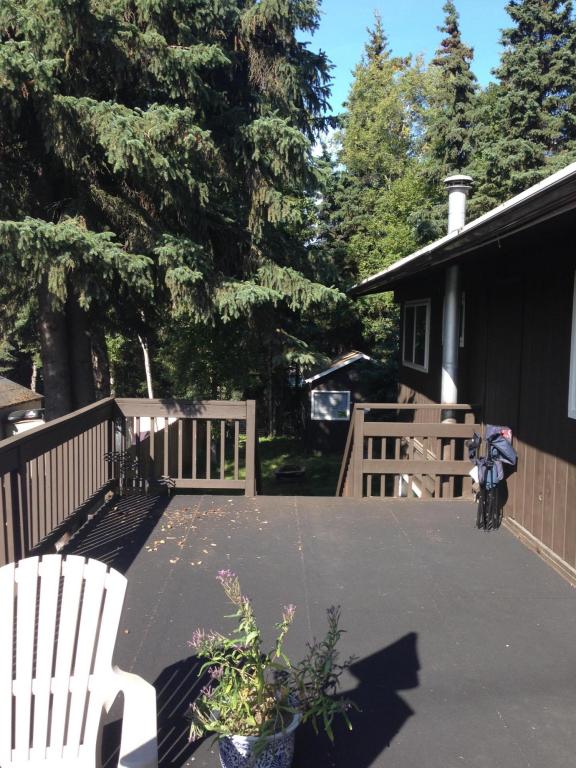 2101 W 32nd, Anchorage, United States 99517