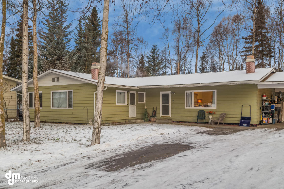 3735 W 42nd Avenue, Anchorage, AK 99517