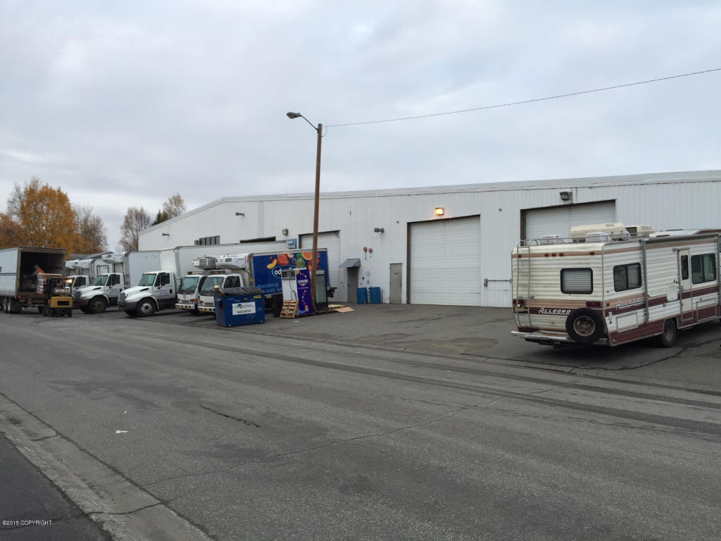 1807 W 47th Avenue, Anchorage, AK 99517