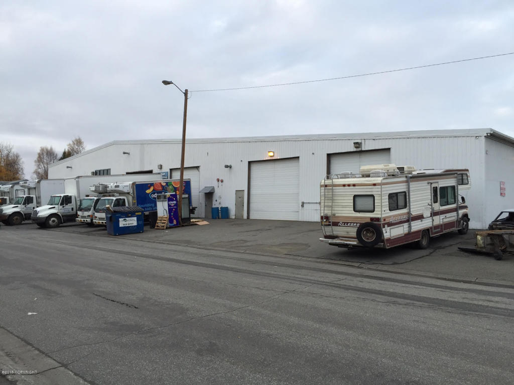 1807 W 47th Avenue, Anchorage, AK 99517