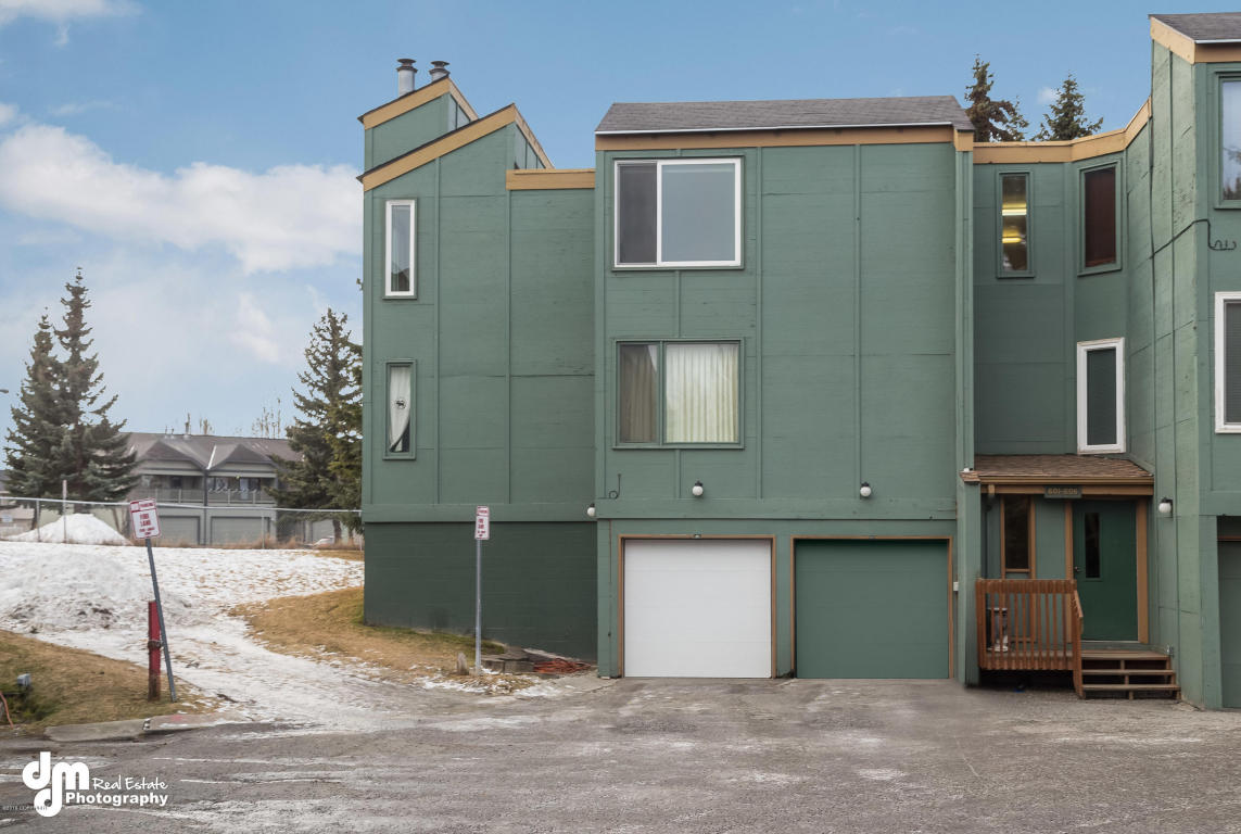 601 Copperbush Court, Anchorage, AK 99518