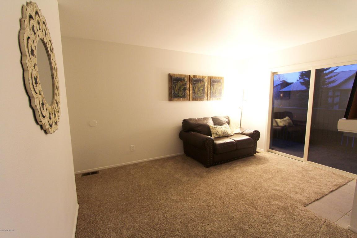 7436 Foxridge Way, Anchorage, AK 99518