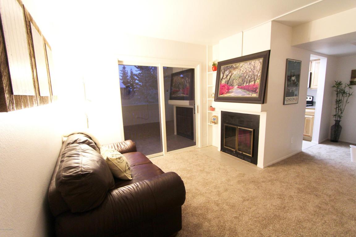 7436 Foxridge Way, Anchorage, AK 99518