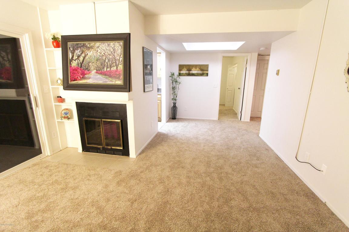 7436 Foxridge Way, Anchorage, AK 99518