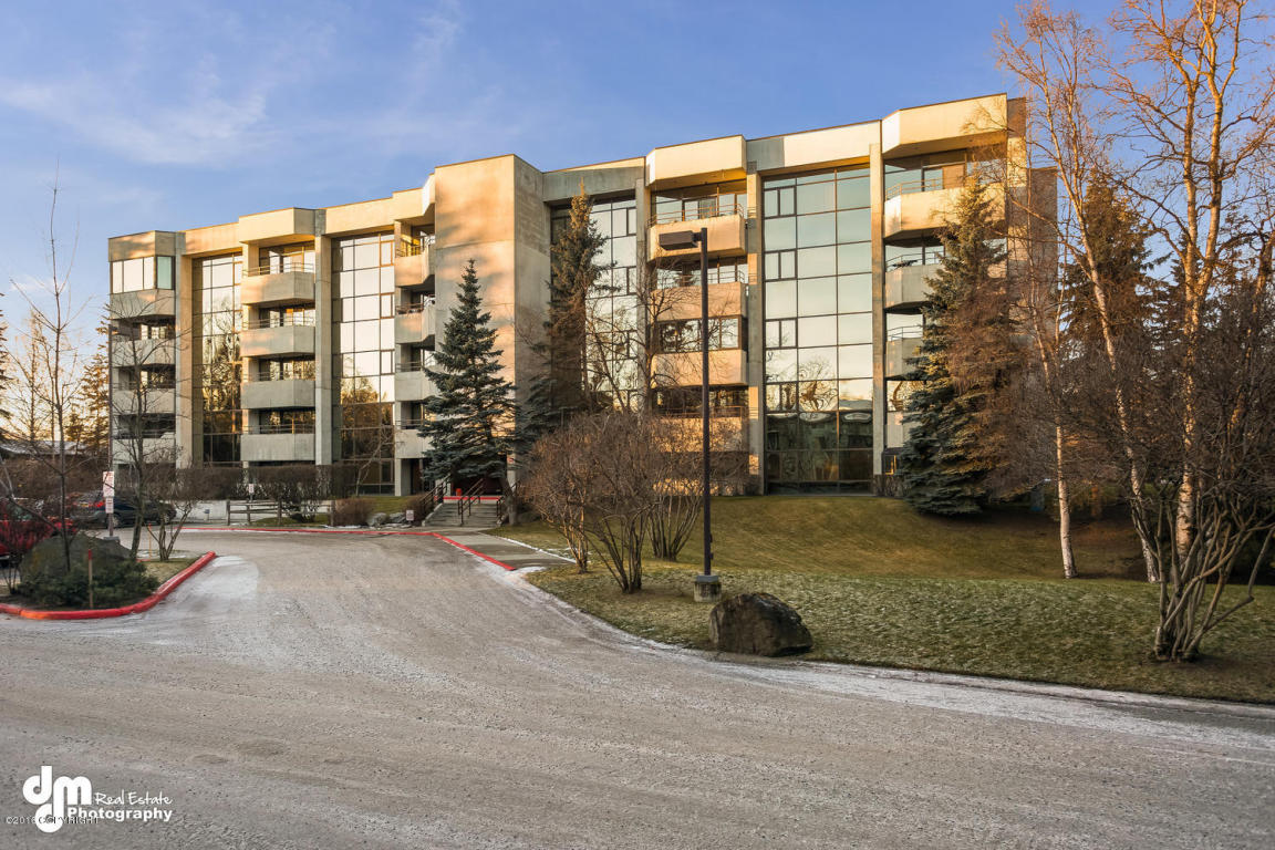 600 W 76th Avenue, Anchorage, AK 99518