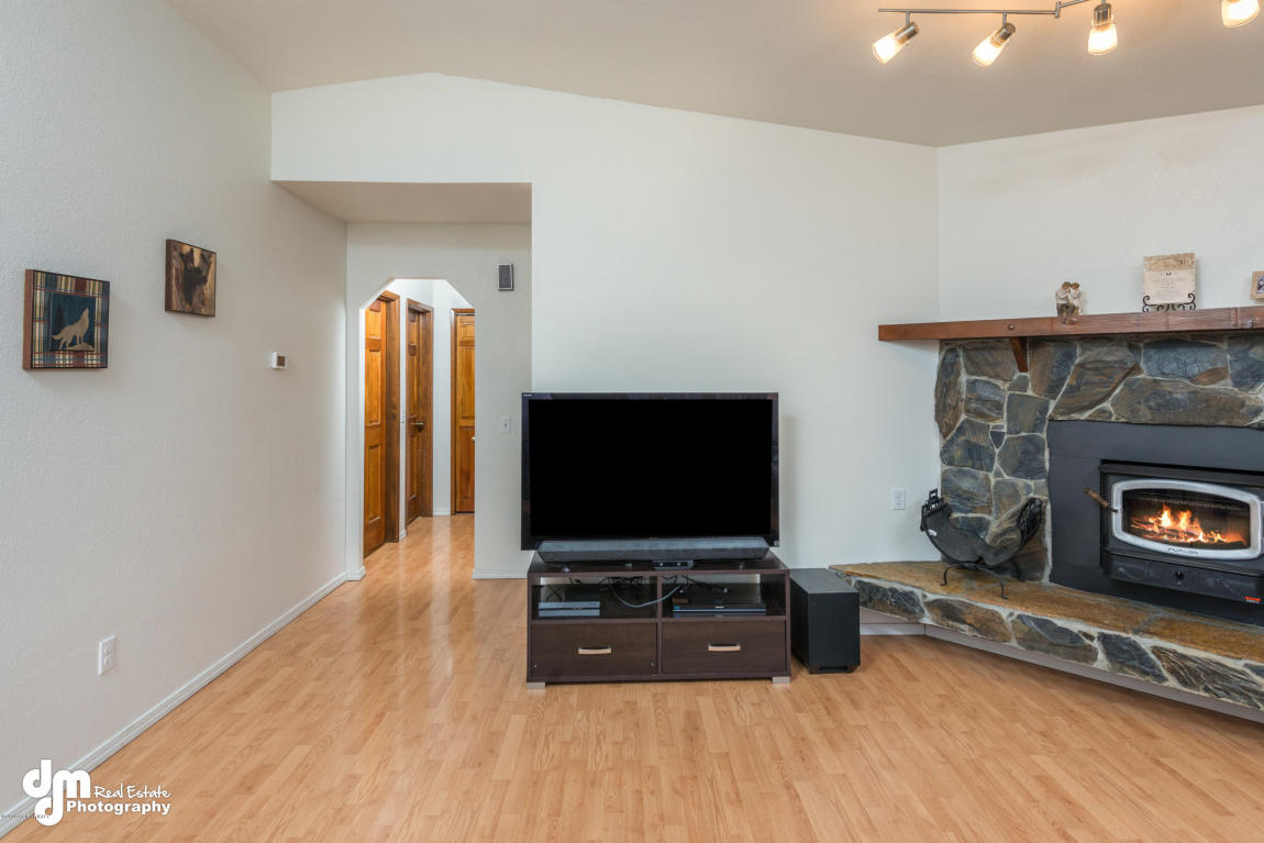 23215Northwoods Dr, Chugiak, United States 99567