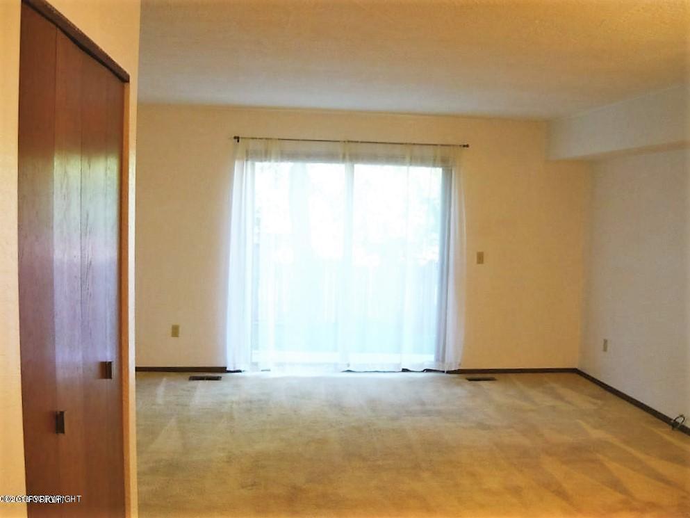 12253Lake St, Eagle River, United States 99577