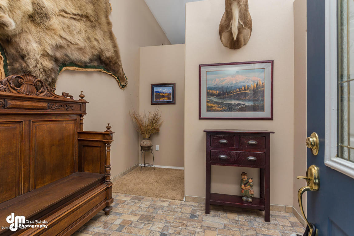 17607Almdale Ave, Eagle River, United States 99577