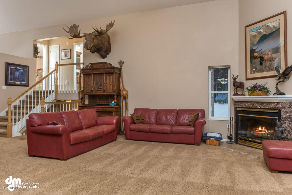 17607Almdale Ave, Eagle River, United States 99577