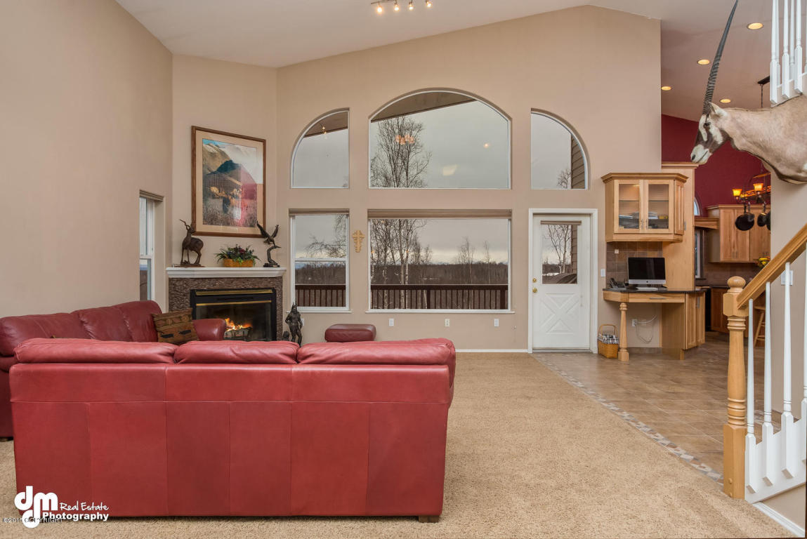 17607Almdale Ave, Eagle River, United States 99577