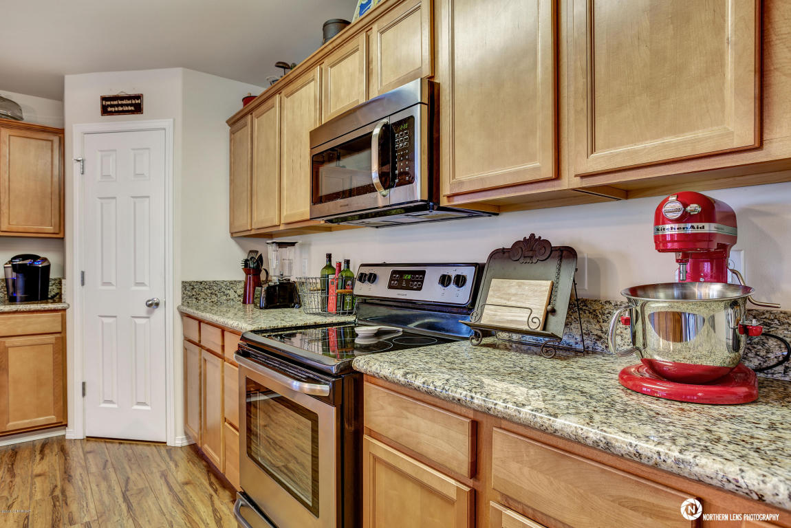 20546 Birch Crest Lane, Eagle River, AK 99577