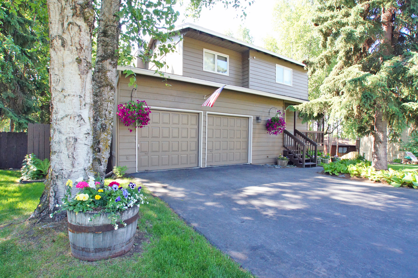 19638 Delphin Circle, Eagle River, United States 99577