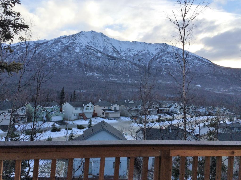 20194 Eagles Nest Court, Eagle River, AK 99577
