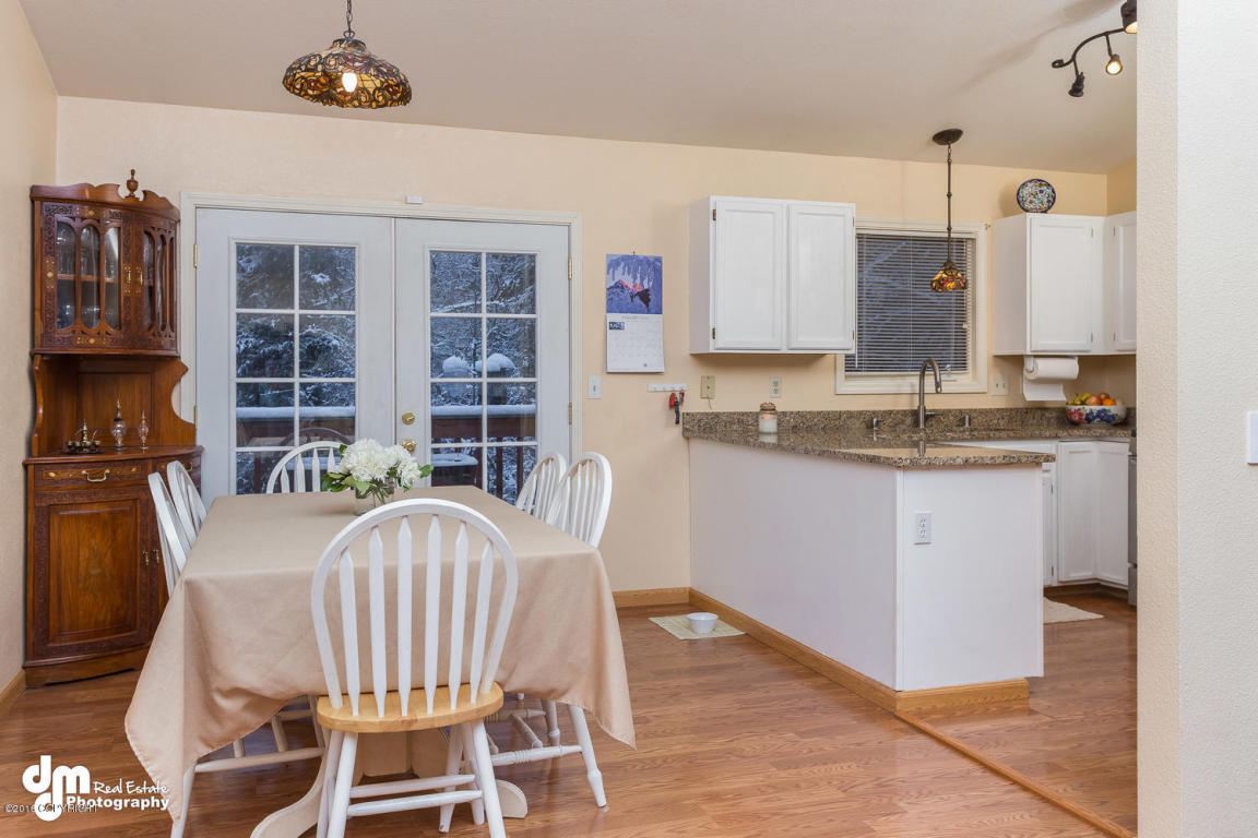 8864Kak Island Dr, Eagle River, United States 99577