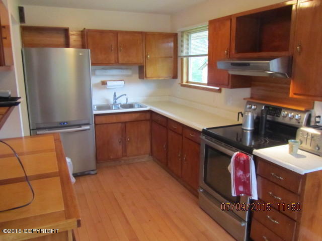 11538 Upper Sunny Circle, Eagle River, AK 99577