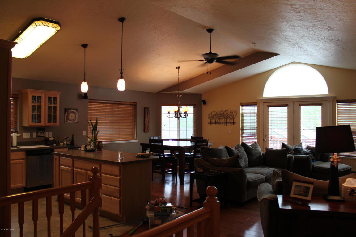 20745Mountain Vista Dr, Eagle River, United States 99577