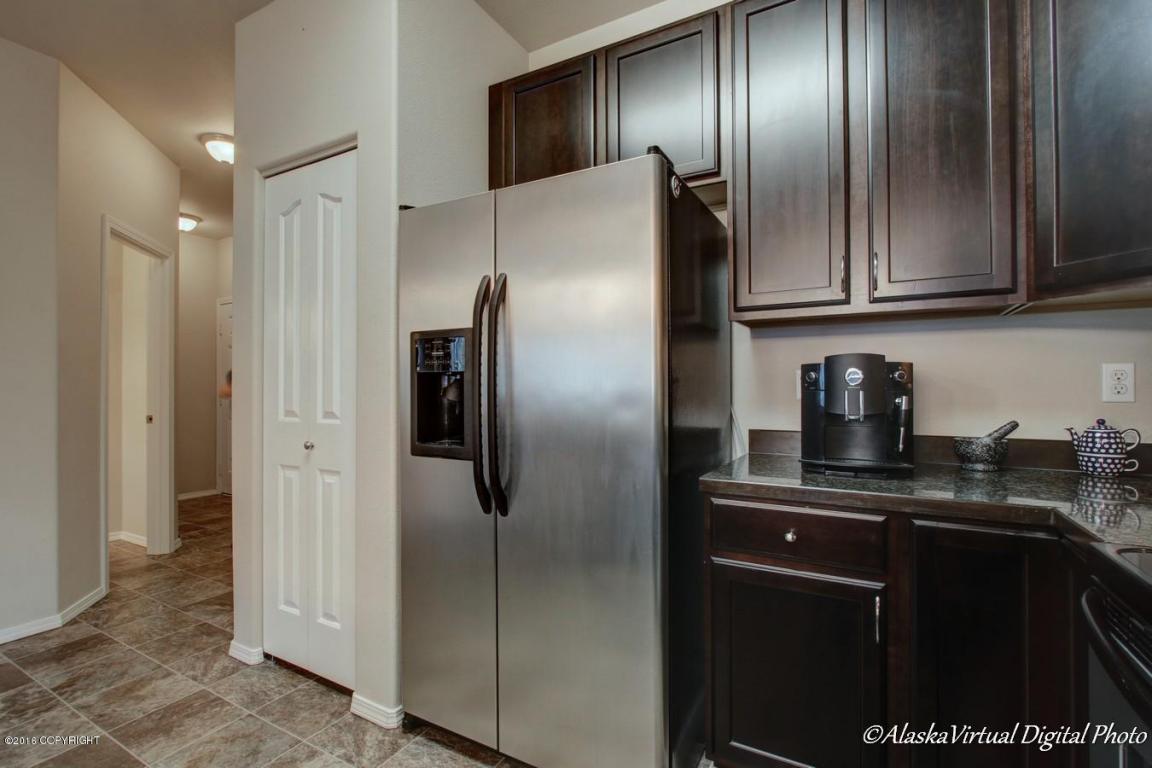 20900 Trailhead Avenue, Eagle River, AK 99577