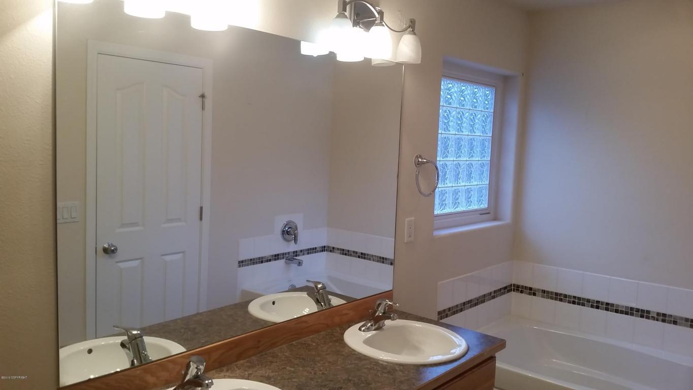 11021Hannah Jane Pl, Eagle River, United States 99577