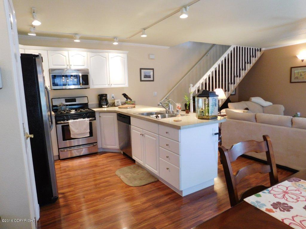 16710Rivers Edge Lane, Eagle River, United States 99577