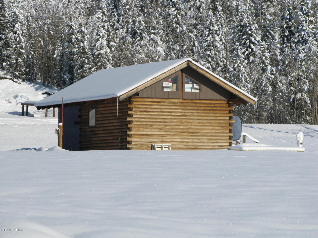 187.3 Glenn Highway, Glennallen, AK 99588