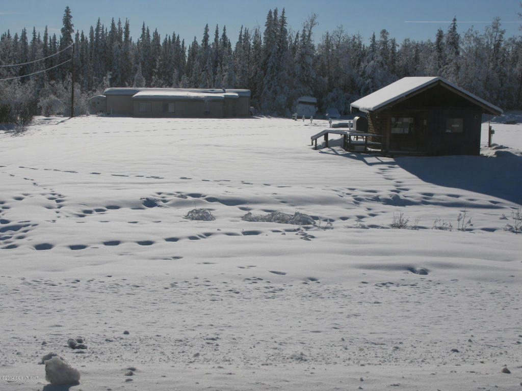 187.3 Glenn Highway, Glennallen, AK 99588