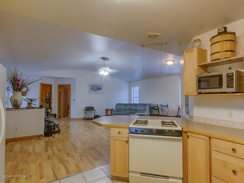 5951 W Beverly Lake Road, Wasilla, AK 99623