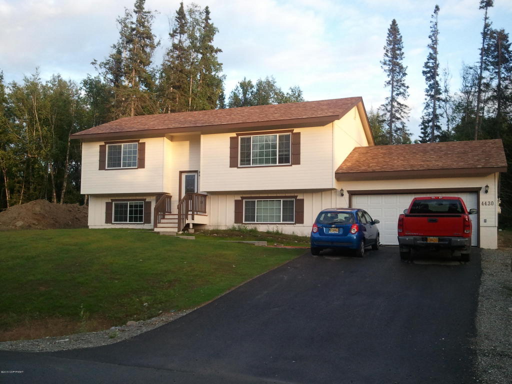 4430 W New Larkspur Loop, Wasilla, AK 99623