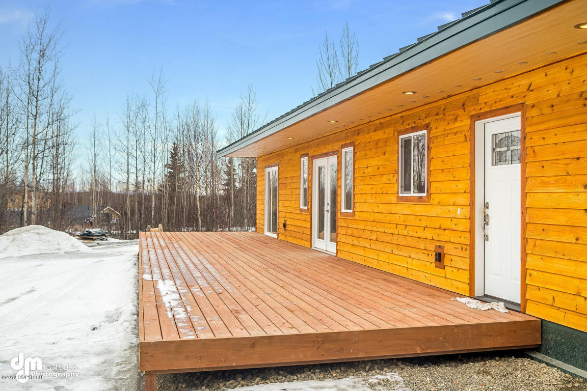 9863 W Rosehill Drive, Wasilla, AK 99623
