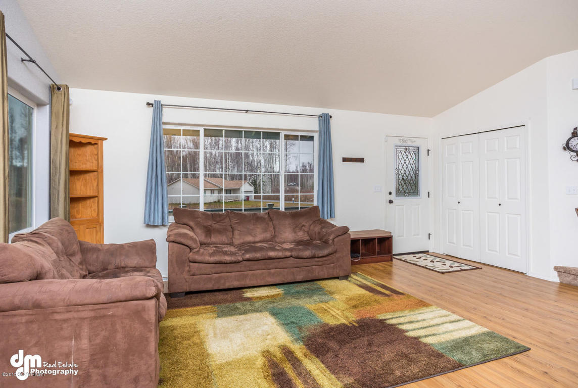 4456 W New Larkspur Loop, Wasilla, AK 99623