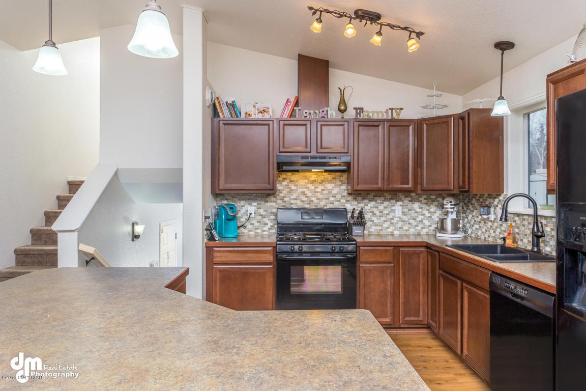 4456 W New Larkspur Loop, Wasilla, AK 99623