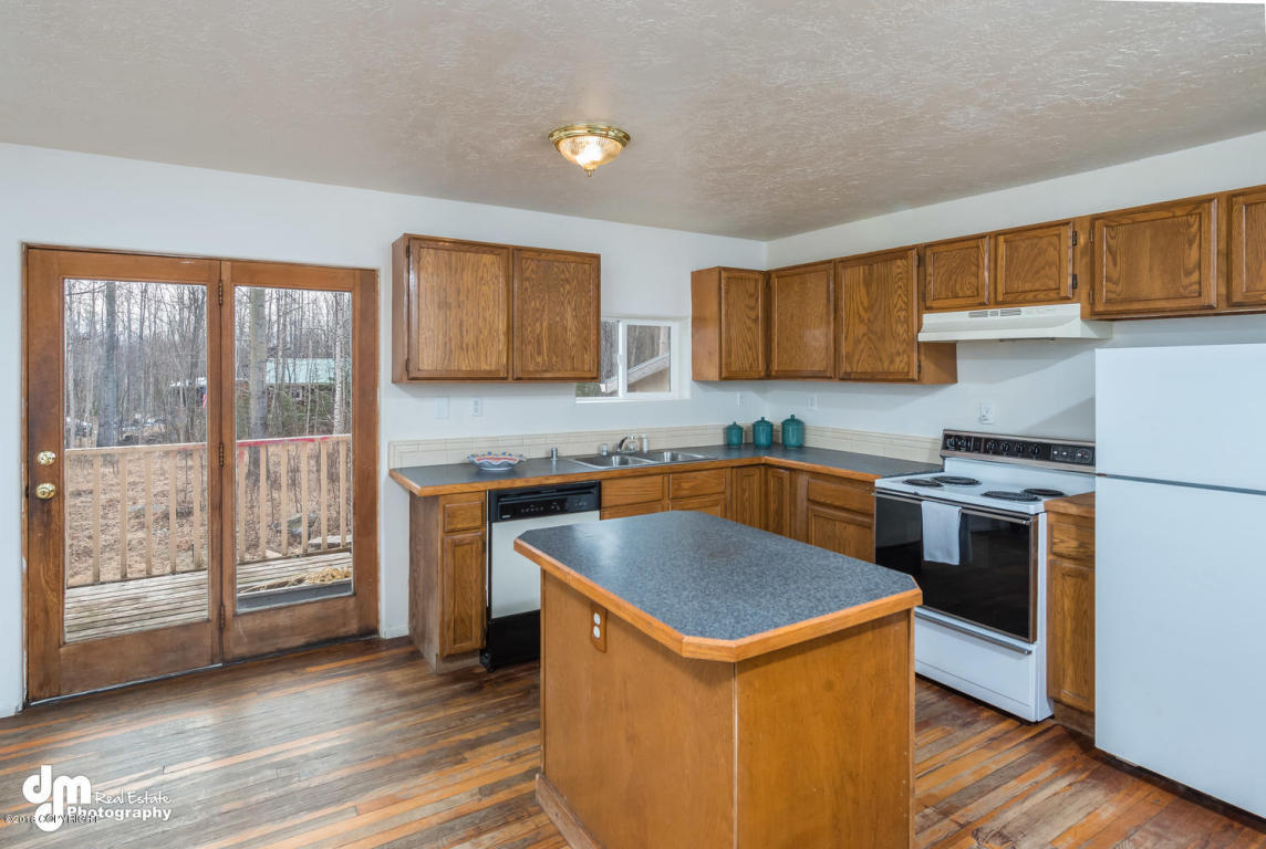 2366 Pittman Road, Wasilla, AK 99623