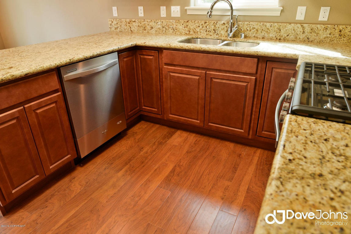 8445 S Yankee Cir, Wasilla, United States 99623