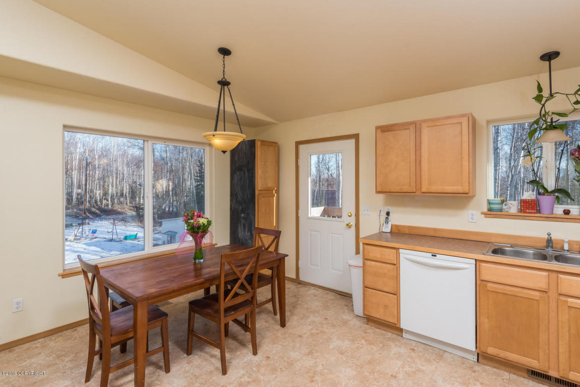 8520 W Maryan Avenue, Wasilla, AK 99623