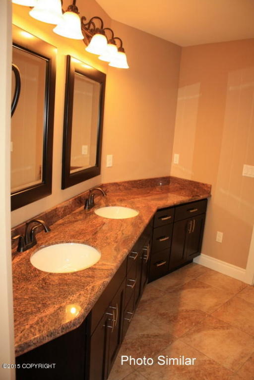 10566 E Nighthawk Cir, Palmer, United States 99645
