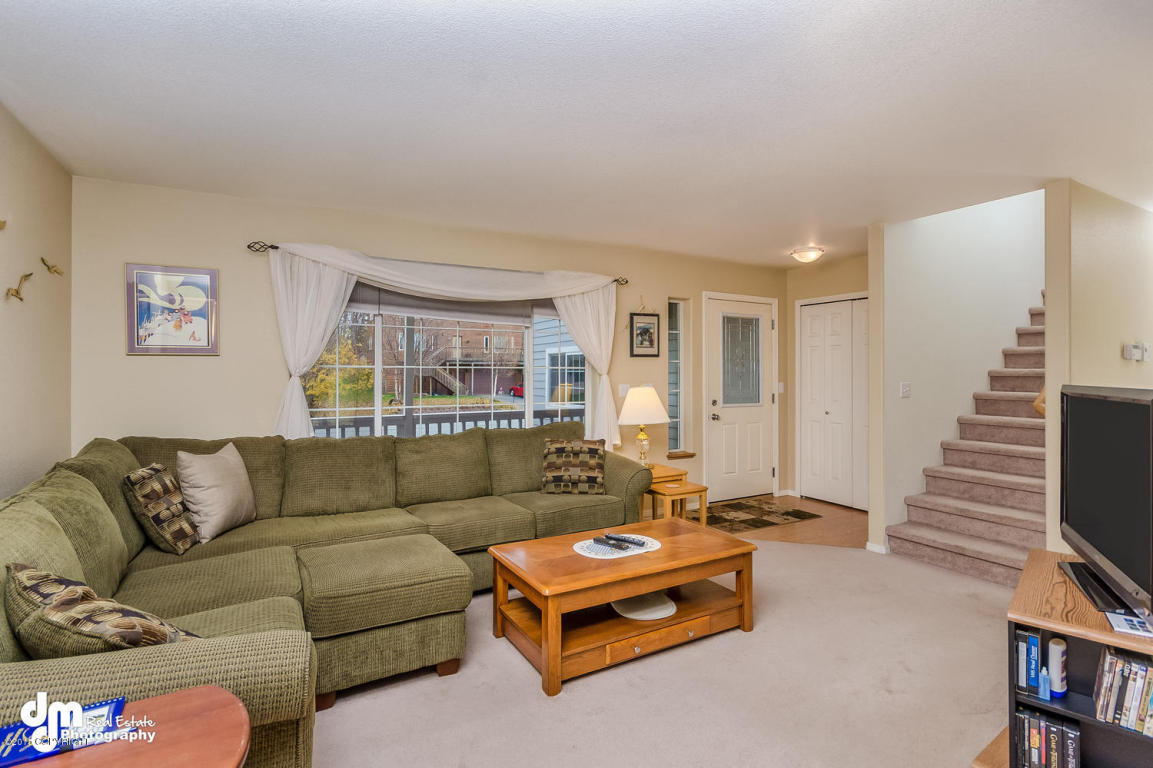 1876 N Citation Circle, Palmer, AK 99645