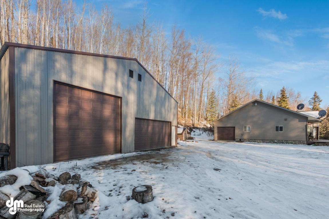 14051 E Mikes Lane, Palmer, AK 99645