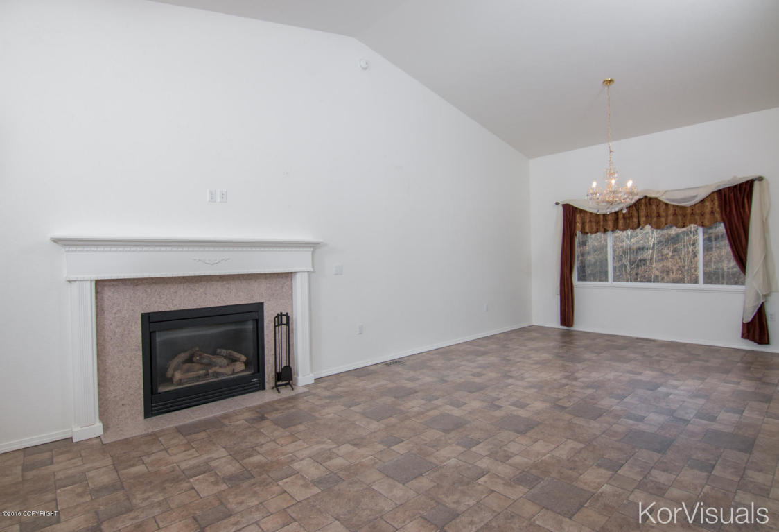 319 N Tiffany Drive, Wasilla, AK 99645