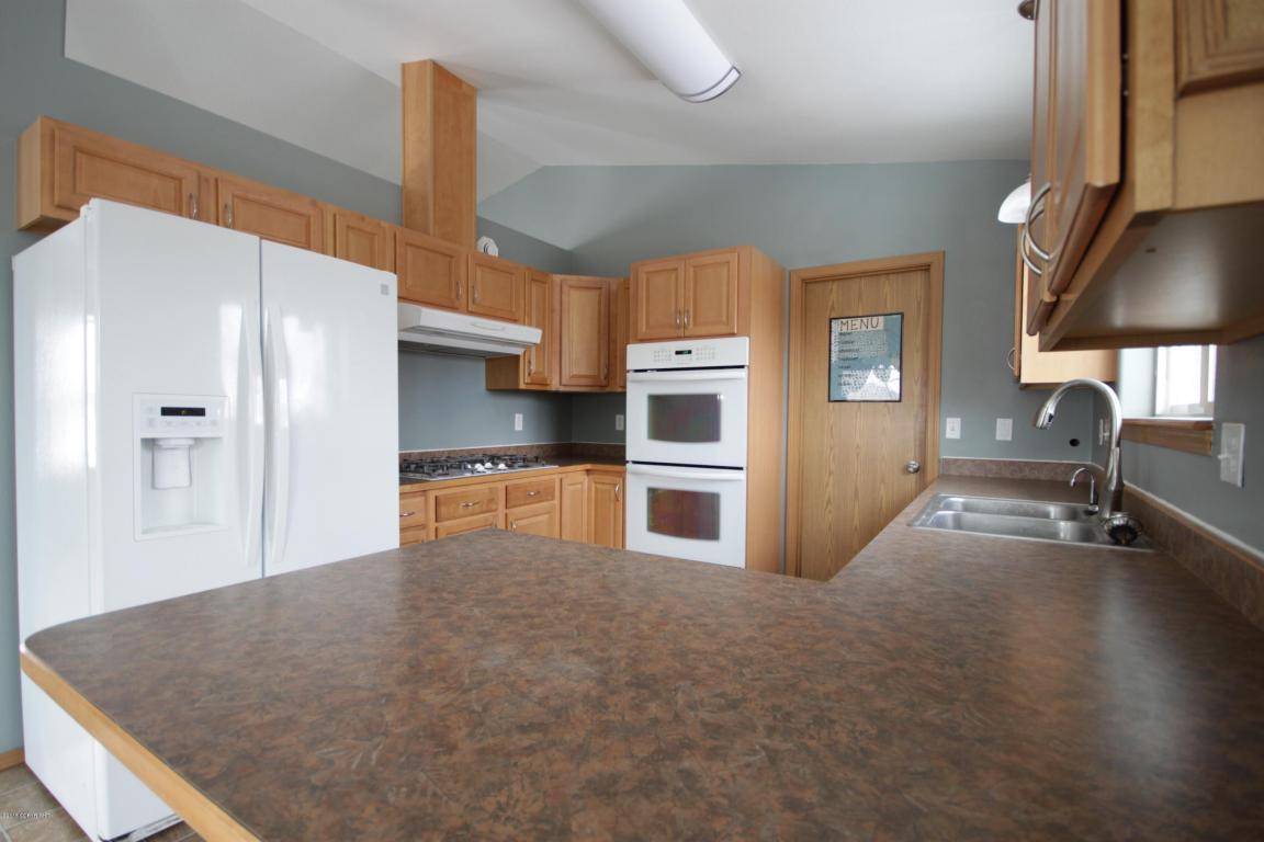 7025 E Kathleen Cir, Palmer, United States 99645
