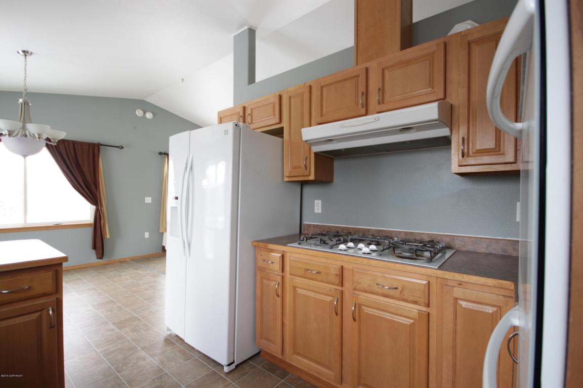 7025 E Kathleen Cir, Palmer, United States 99645