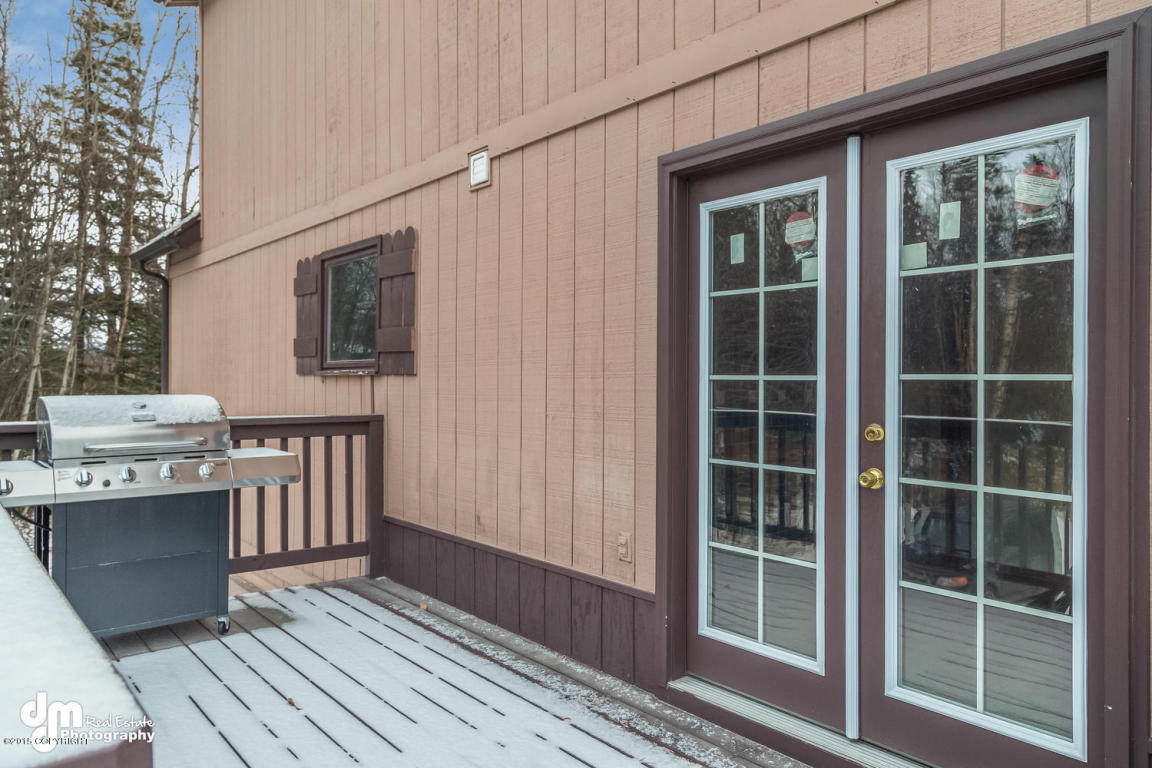 10170 E Ortner Loop, Palmer, AK 99645