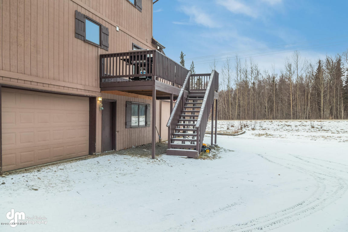 10170 E Ortner Loop, Palmer, AK 99645