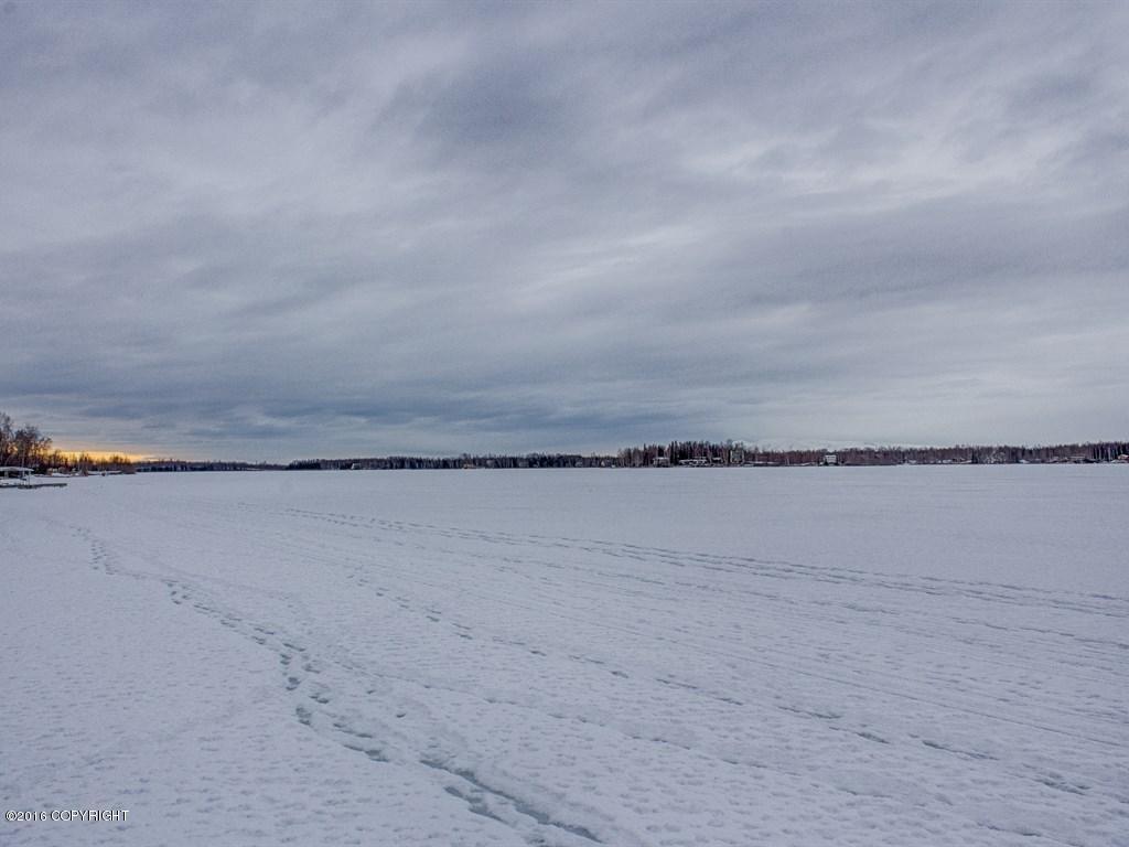 1155 S Horseshoe Lake Road, Big Lake, AK 99652