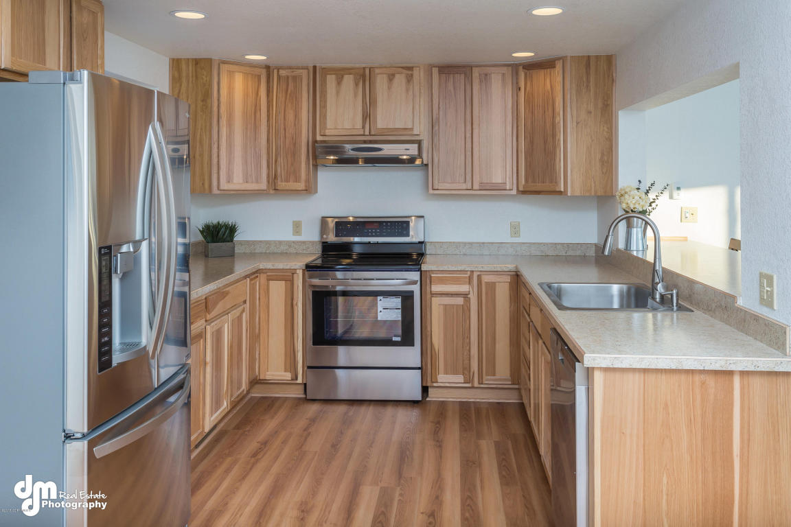 2033 S Melissa Circle, Houston, AK 99652