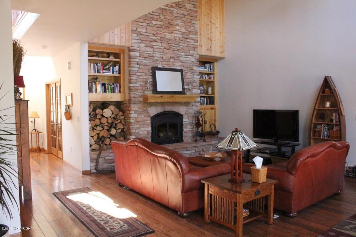 2152 N Saddle Horse Drive, Wasilla, AK 99654