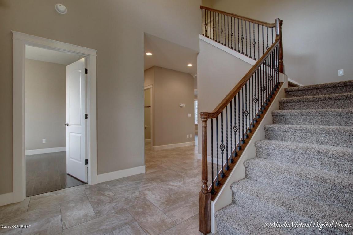 5900 N Telluride Cir, Wasilla, United States 99654